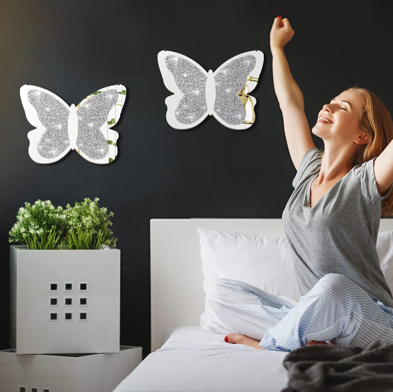 2 Pieces Butterfly Shaped Mirror Crystal Decor(11.8 x 8.8 Inch)