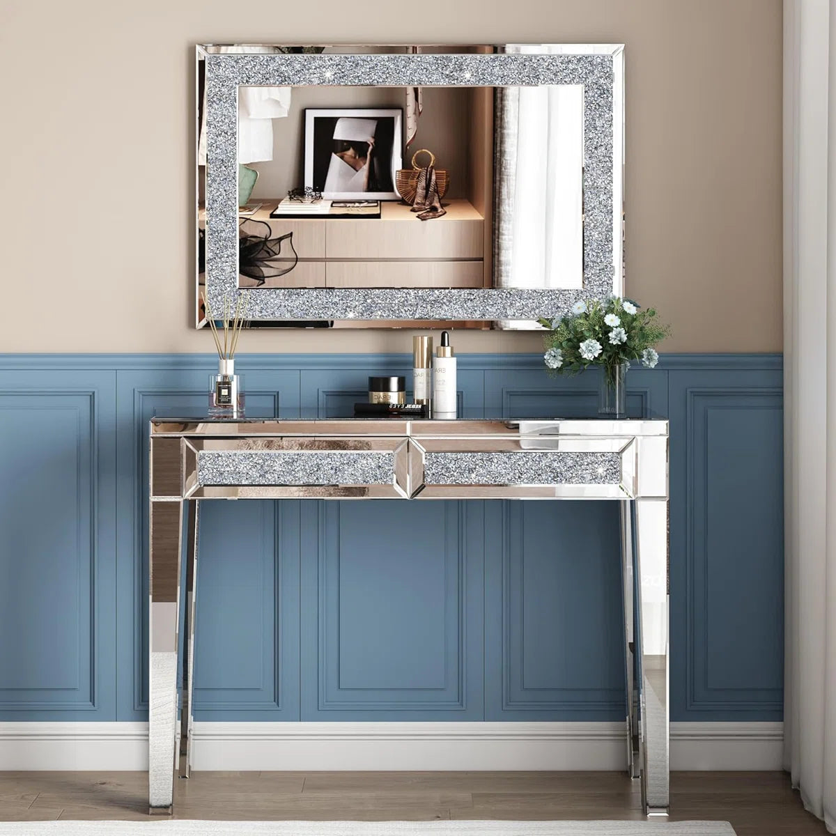 Decorative Wall Mirror With Crushed Diamond Table