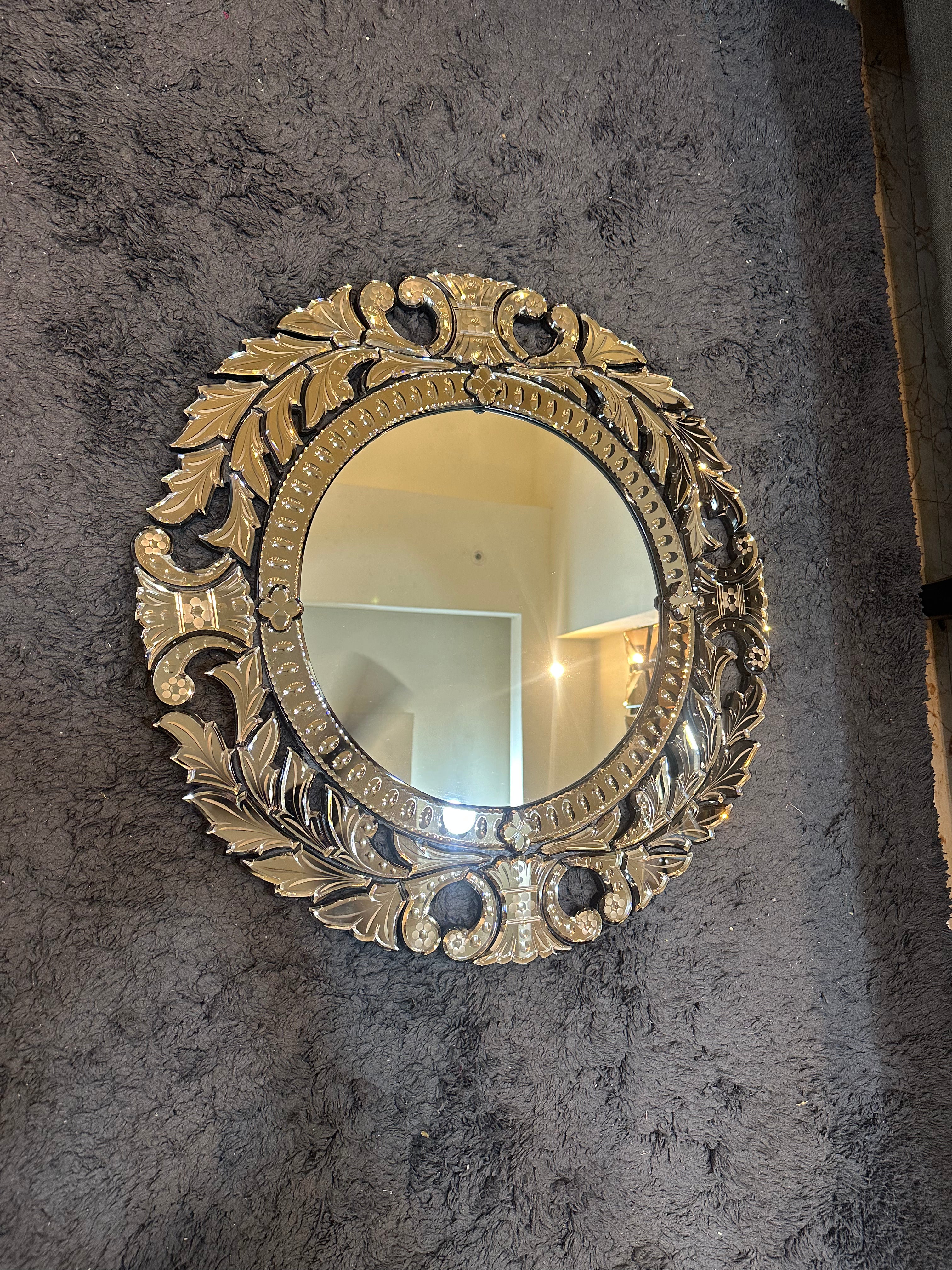 Round Venetian Antique Wall Mirror Italian Finished