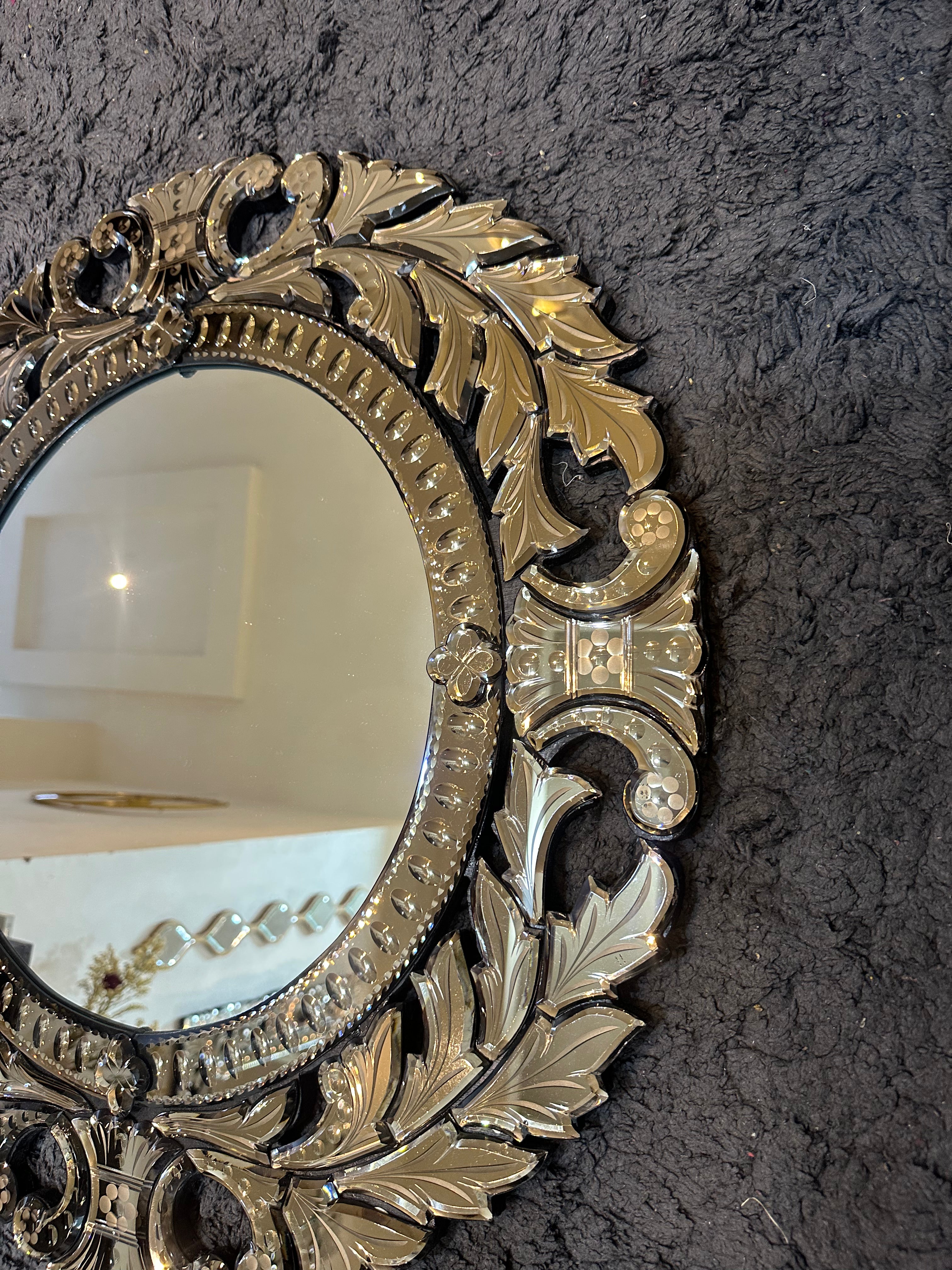 Round Venetian Antique Wall Mirror Italian Finished