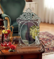 Oval Shaped Makeup Mirror