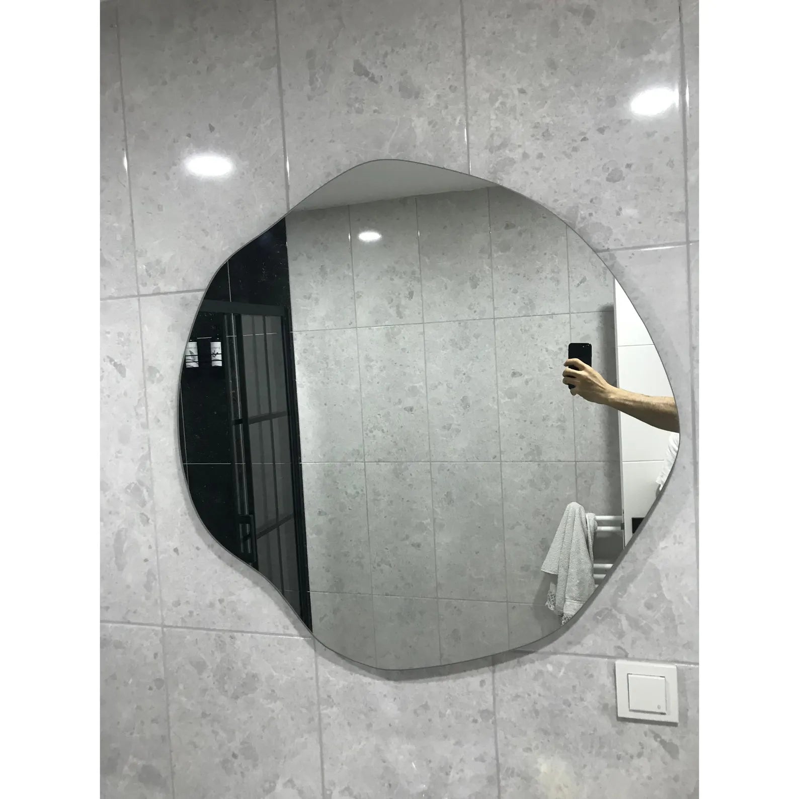 LED Irregular Round Backlite Mirror