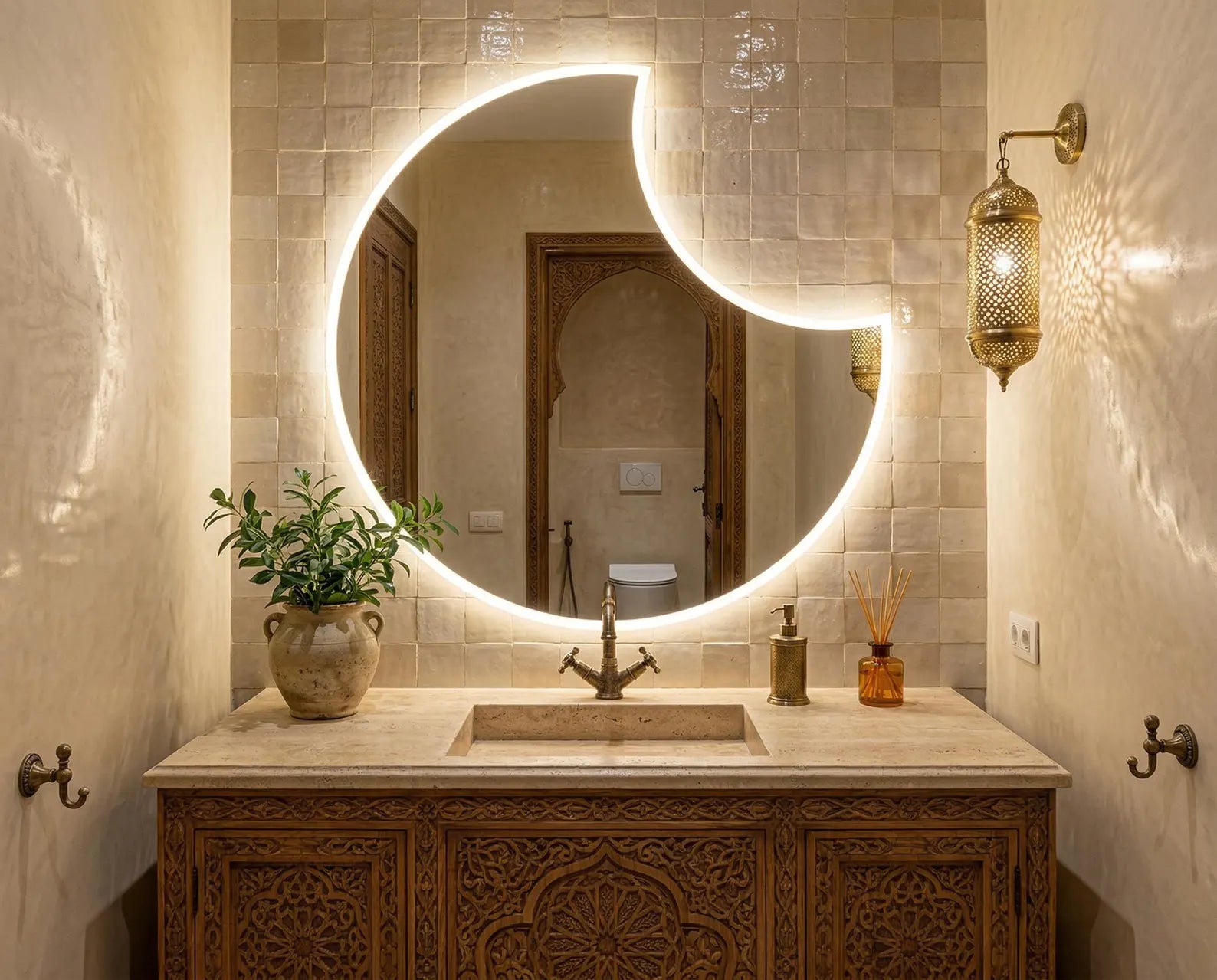 Irregular Slim LED Wall Mirror frontlite